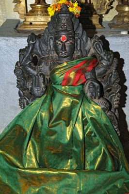 Decorated image of Jvālāmālinī