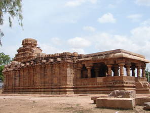 The 9th-century Narayana temple at Pattadakal is a maṇḍapa-line temple. In this type of temple the porch, hall and shrine are in a line from the front entrance to the main shrine at the opposite end, which houses the main temple icon.