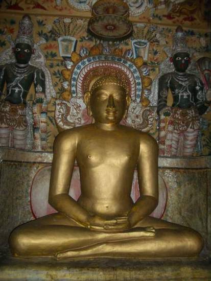 The main image of Kunthunātha or Lord Kunthu in Karandai temple, Tamil Nadu, one of the oldest temples dedicated to him. A Digambara statue, the 17th Jina is nude with downcast eyes and plainly carved. Born in Hastinapur, this Jina was a cakravartin