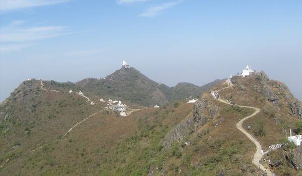 Seeing thousands of pilgrims each year, Mount Sammeta – Sammeta Śikhara – in north-eastern India is one of the holiest places for Jains. Auspicious events – kalyāṇakas – connected with many Jinas occurred here, including the liberation of 20 Jinas